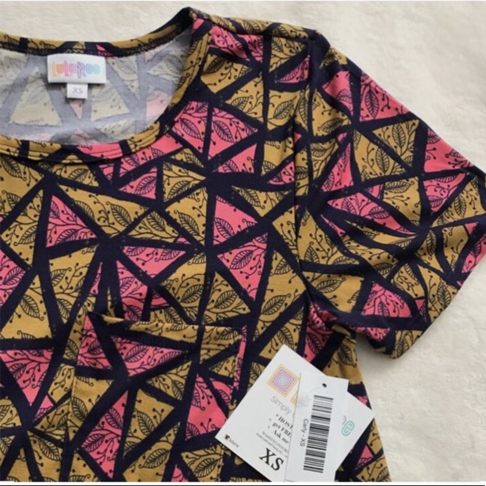 🚫SOLD🚫LuLaRoe Carly - Pink and Golden Triangles